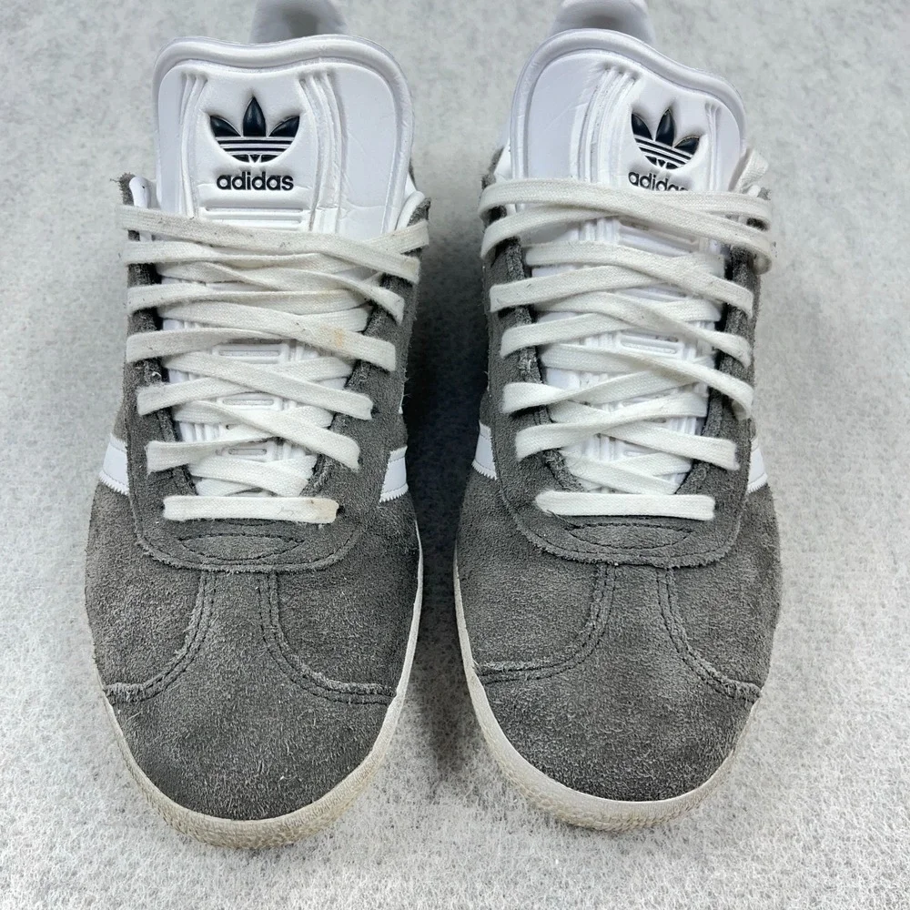 Adidas Gazelle Men Size 7.5 Grey Casual Athletic Sneakers Shoes Walking BB5480